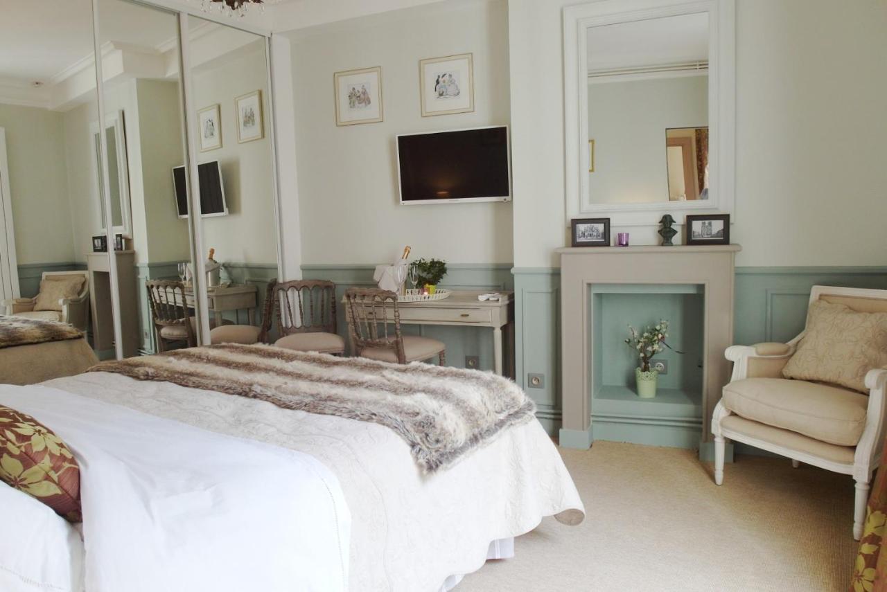 Chambre D Hote : Louvre Elegant Apt Suite Paris Bagian luar foto